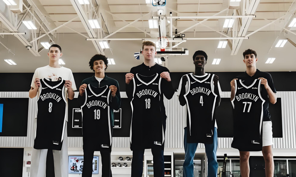 波杰姆斯基, 杜马斯球员